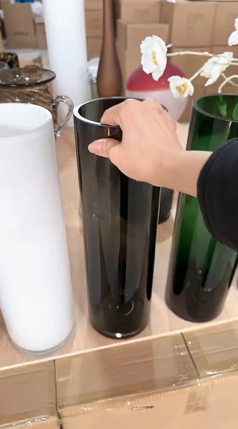 【闪购商品】玻璃黑色直筒