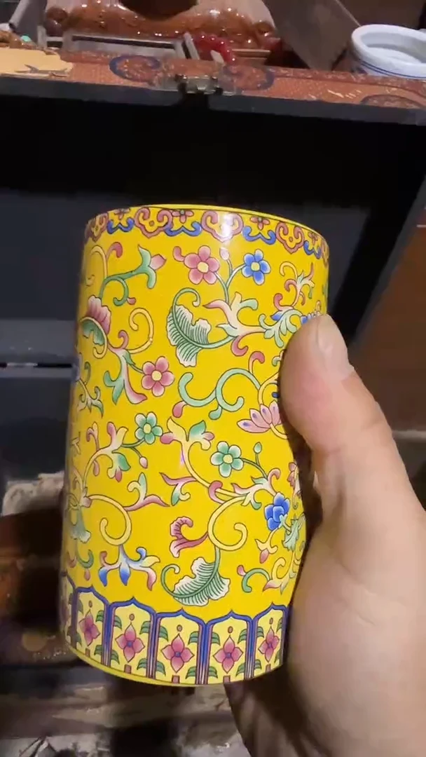 木闪电购链接精品摆件笔筒