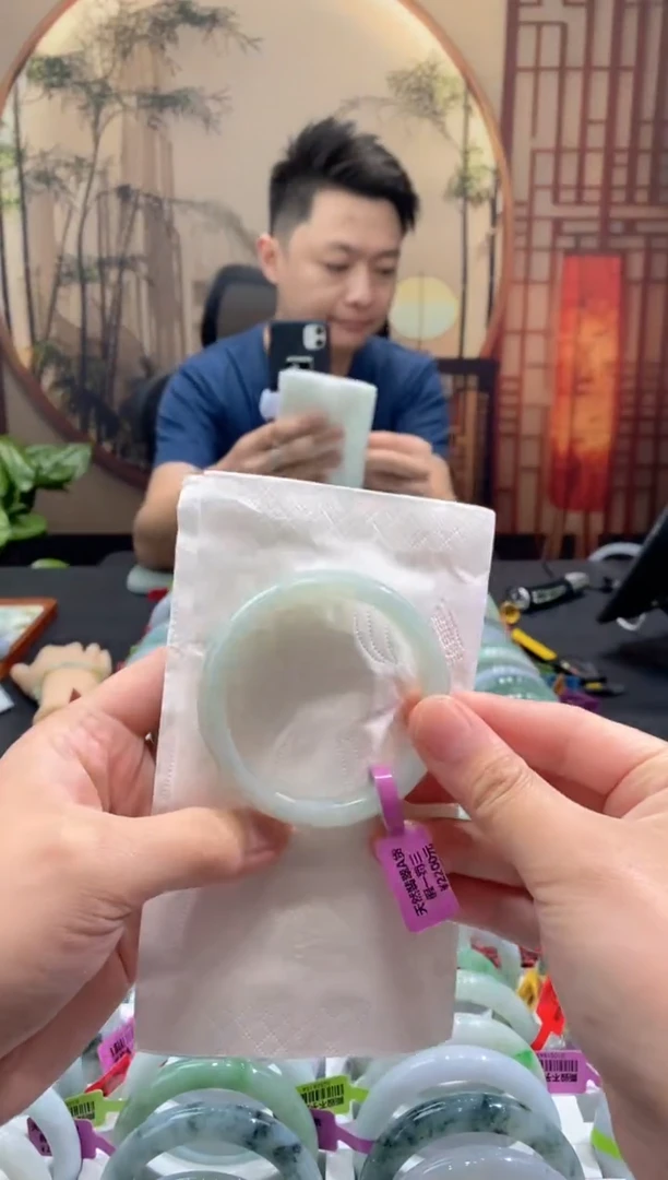 未镶嵌手镯翡翠000058126