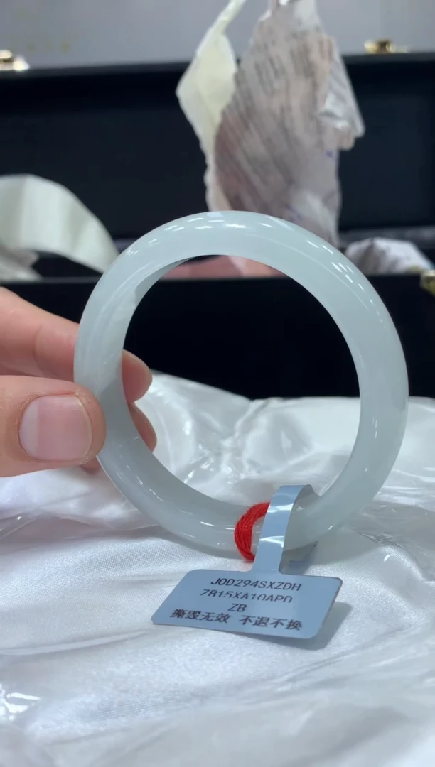 未镶嵌手镯翡翠翡翠手镯