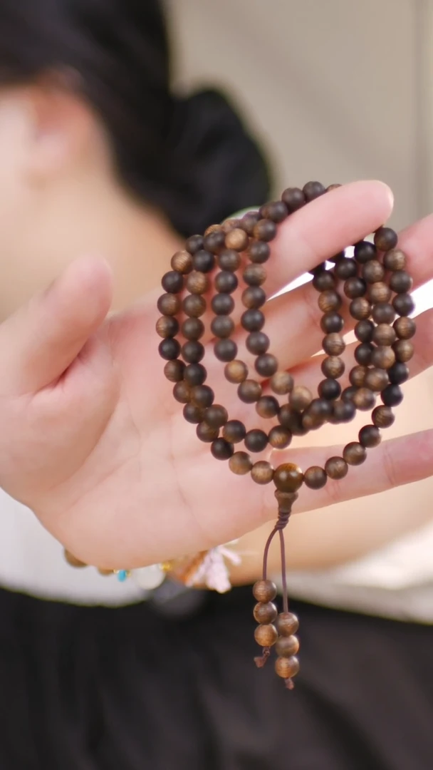 （全沉水108颗0.6白奇楠）