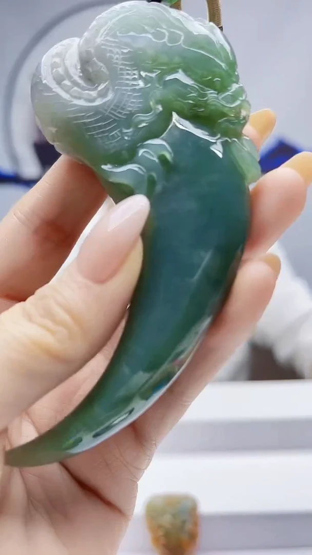 未镶嵌定制翡翠毛货挂件20