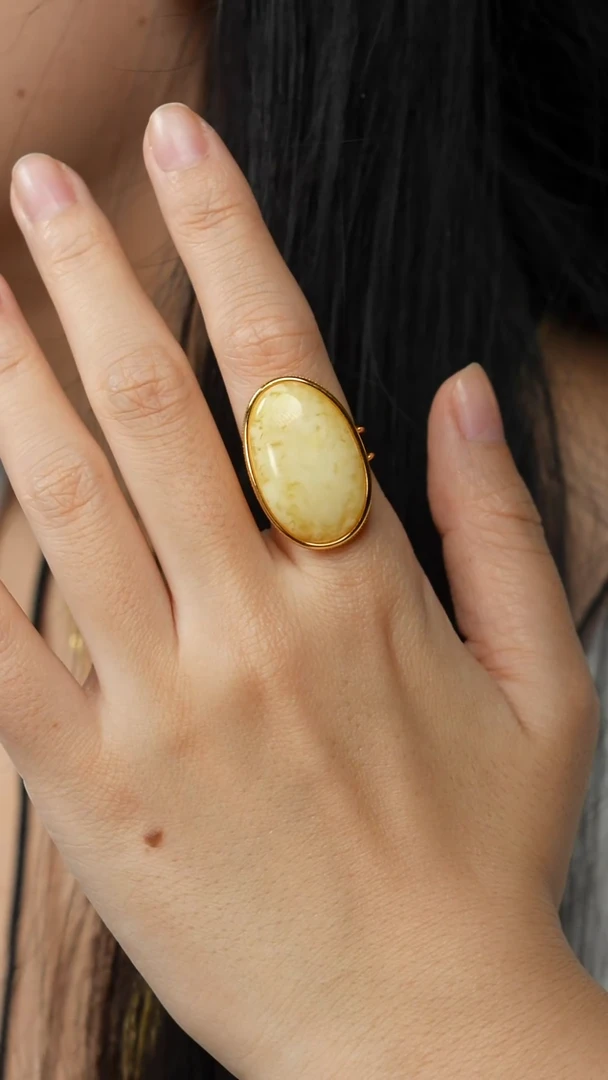 银S925镶嵌蜜蜡戒指-脂花