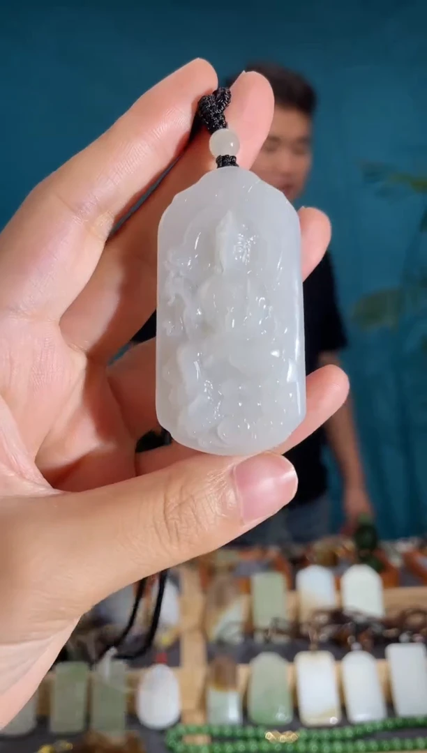 颈饰未镶嵌和田玉1