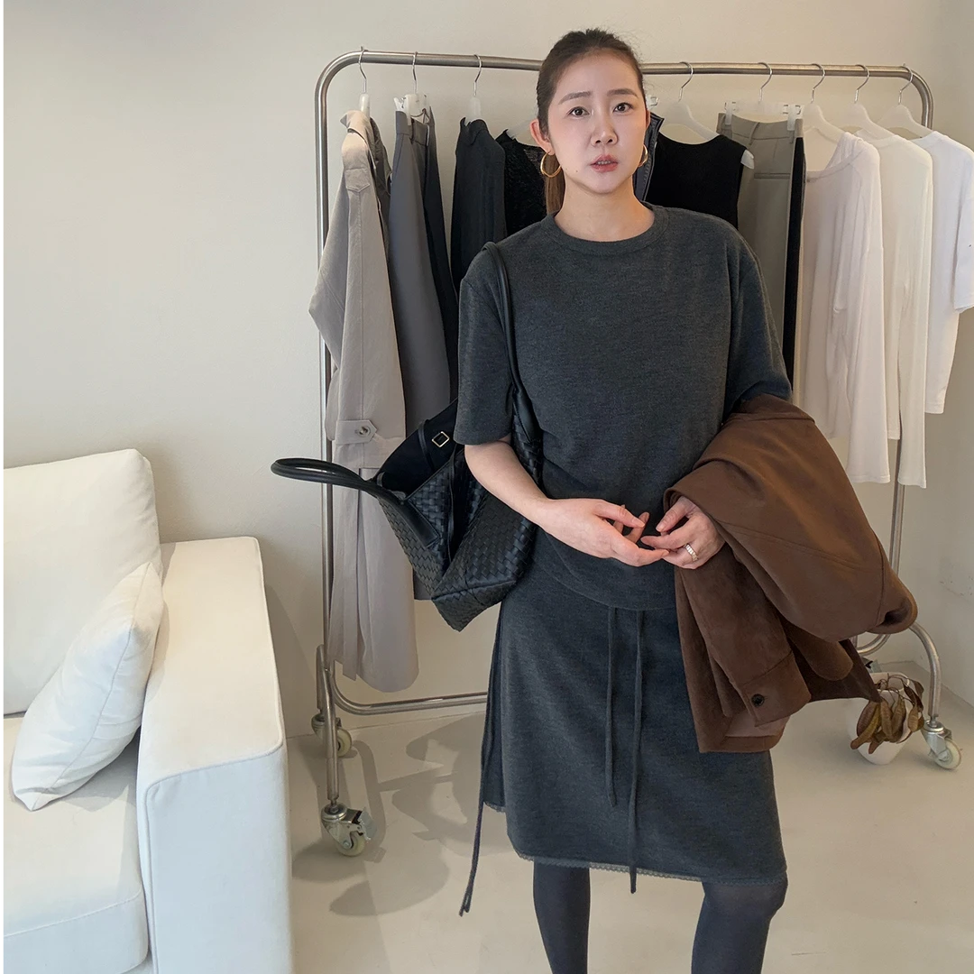 widelia陈姬儿秋季韩系质感灰色圆领短袖毛衣+半身裙两件套装8172