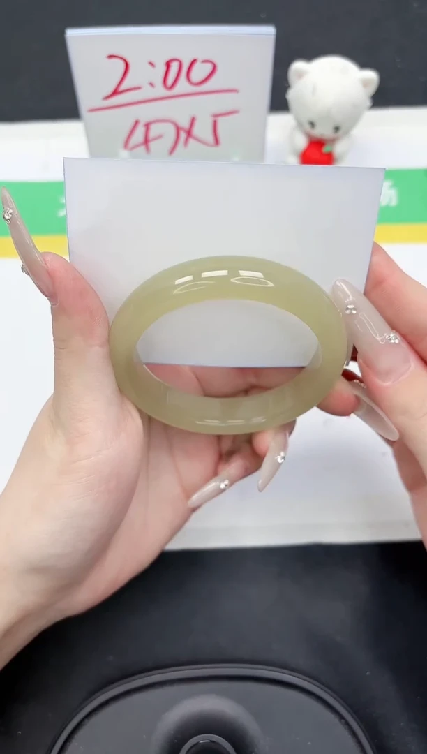 【闪购商品】石英质玉手镯未镶嵌171-57.4