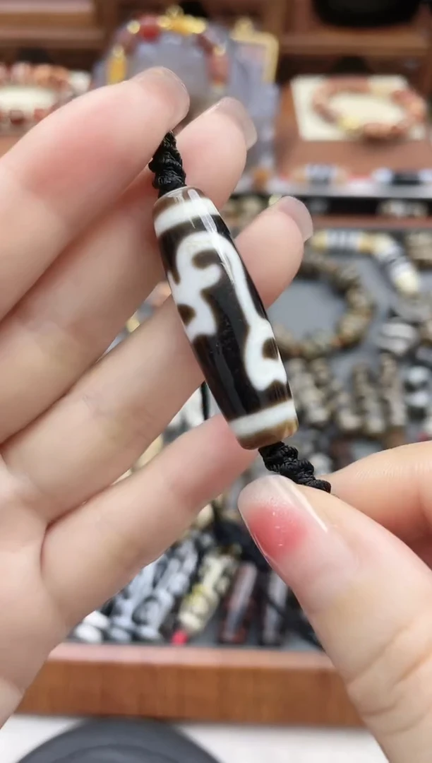 未镶嵌珠珠玛瑙/玉髓黑白莲花