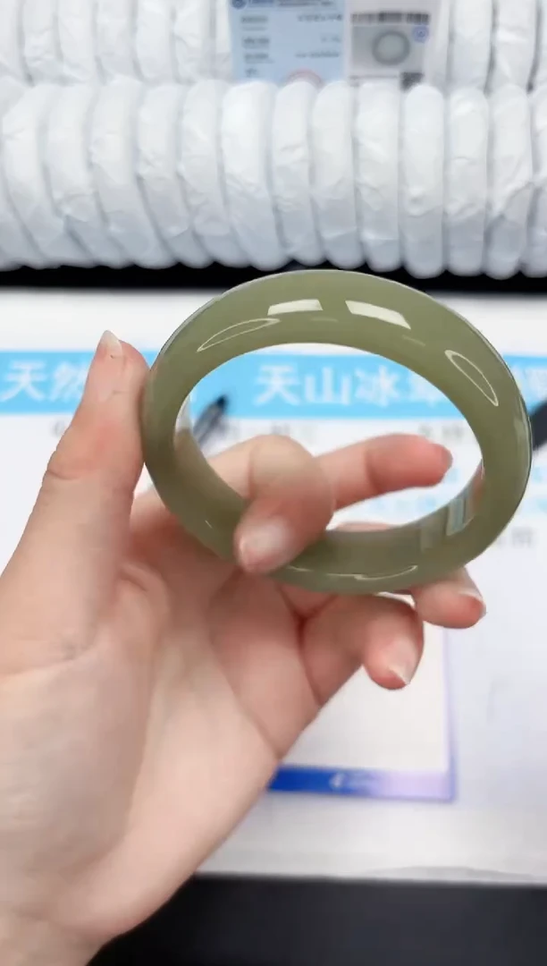 【闪购商品】石英质玉手镯合金285-59.7