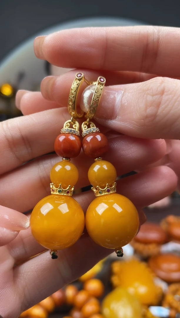 【闪购商品】琥珀裸石未镶嵌首饰 假1赔4 （多样性发货1件