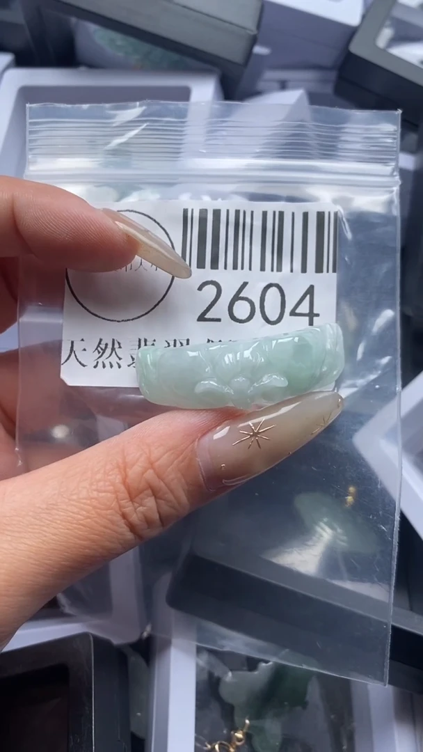 颈饰未镶嵌翡翠2604