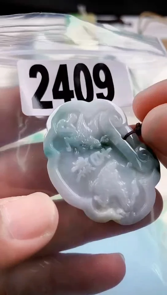 【闪购商品】翡翠挂件未镶嵌天然翡翠吊坠挂件