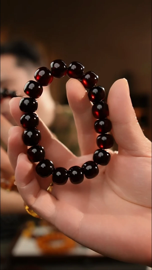 琥珀颈饰未镶嵌13+翳珀老型手串