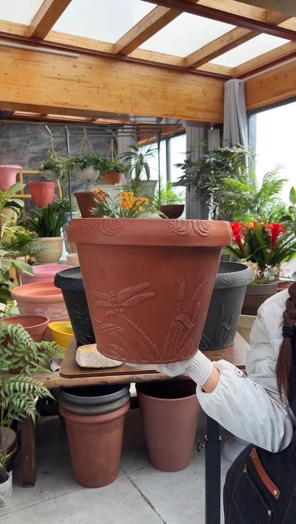 33*26/陶土色浮雕纹理强体花盆/OF33