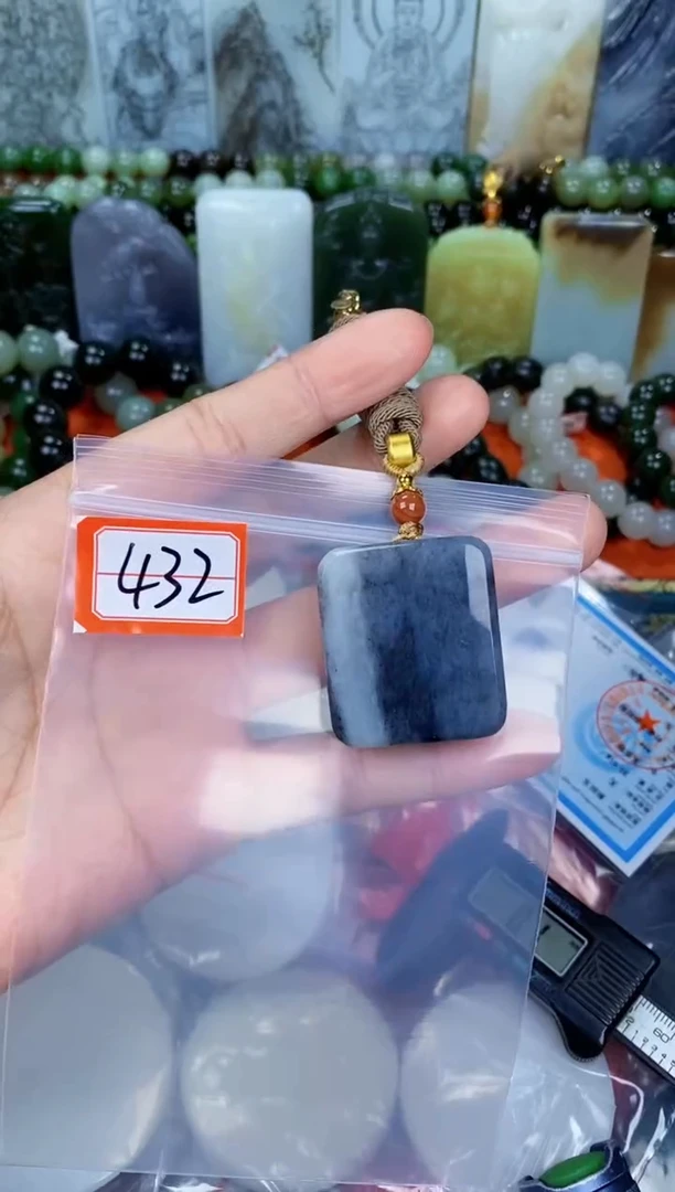 颈饰未镶嵌和田玉和田玉