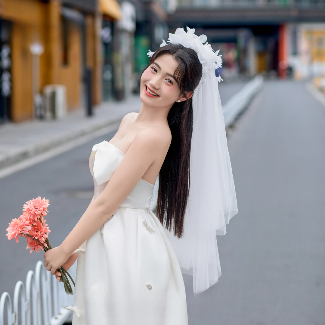 花朵头纱新娘主婚纱蓬蓬纱求婚登记头纱喜嫁头饰结婚街拍摄影道具