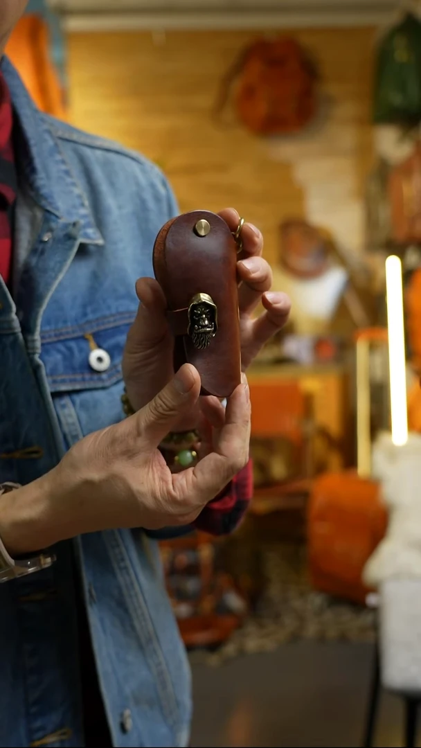 自制古尔丹棕色钥匙包