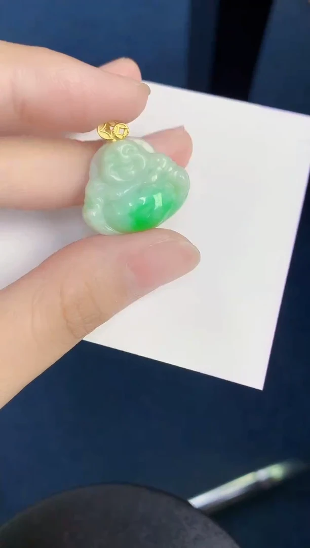 翡翠未镶嵌颈饰天然翡翠缅甸A货