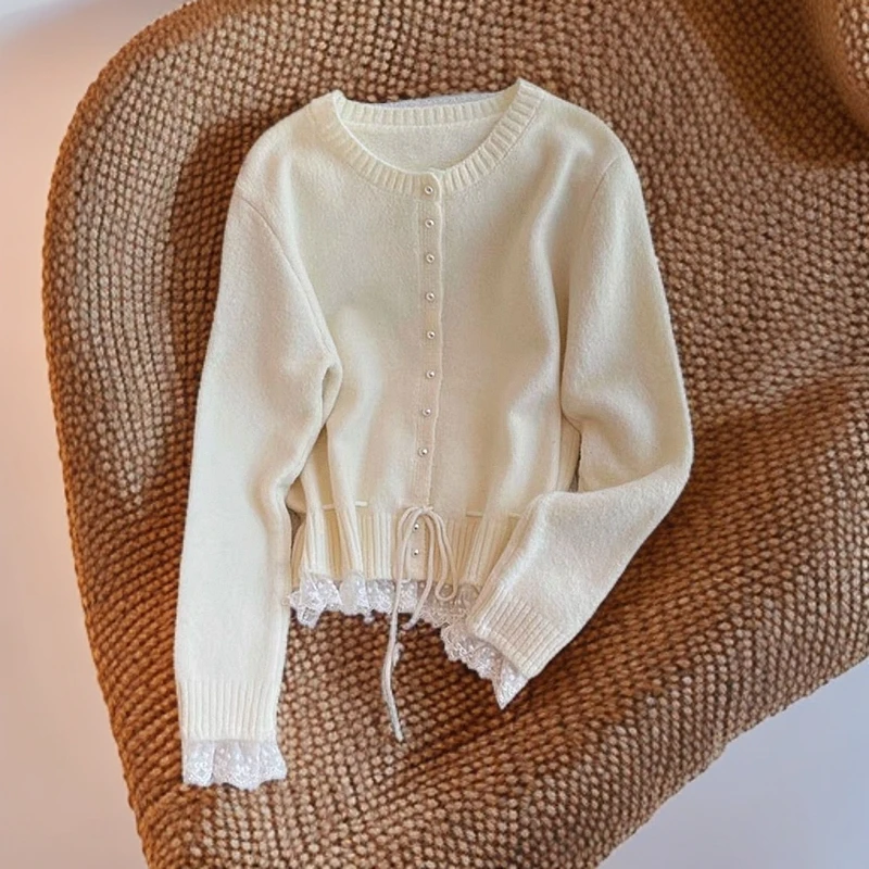 蕾丝花边收腰系带珍珠扣圆领减龄针织百搭长袖甜美风拼接时尚休闲