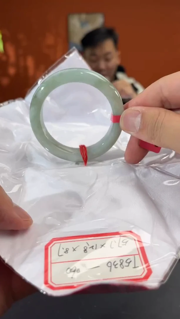 未镶嵌手镯翡翠9 50