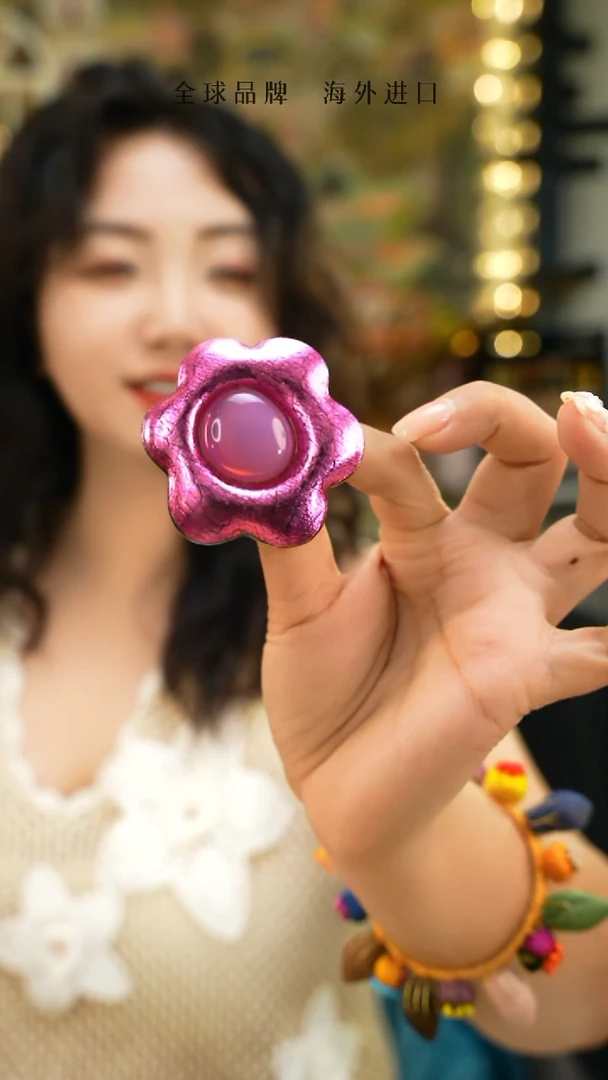 无铜合金粉花胸针1