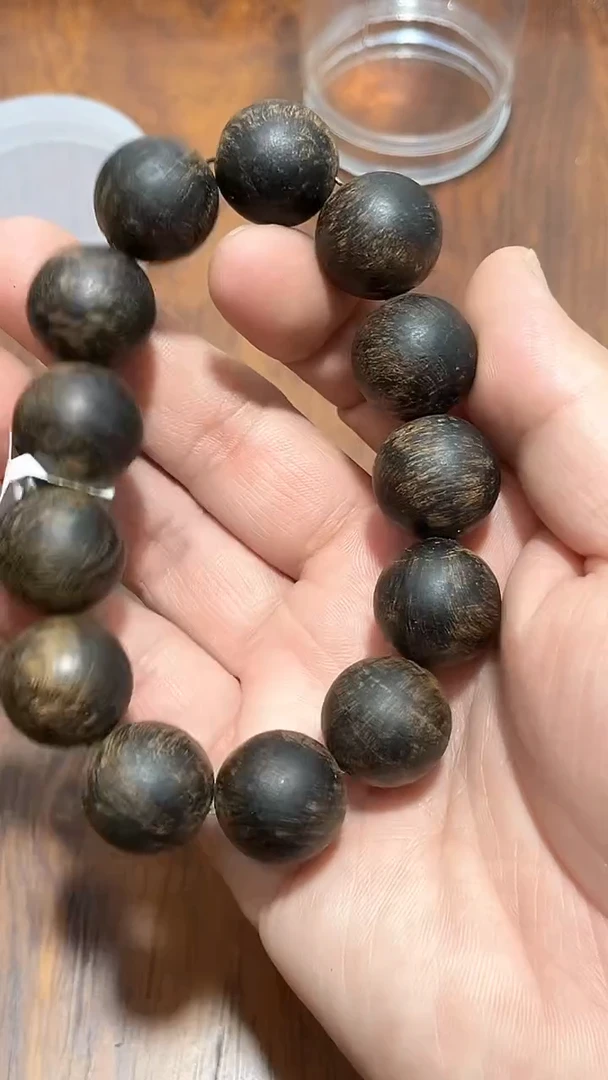 【闪购商品】檀香木精品推荐清代老紫奇圆珠1.8
