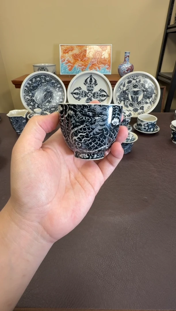 二号釉云墨麒麟手雷杯