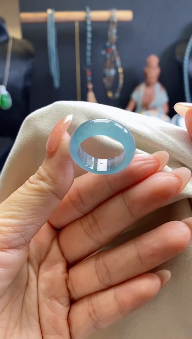 翡翠未镶嵌颈饰0986169495（17圈）