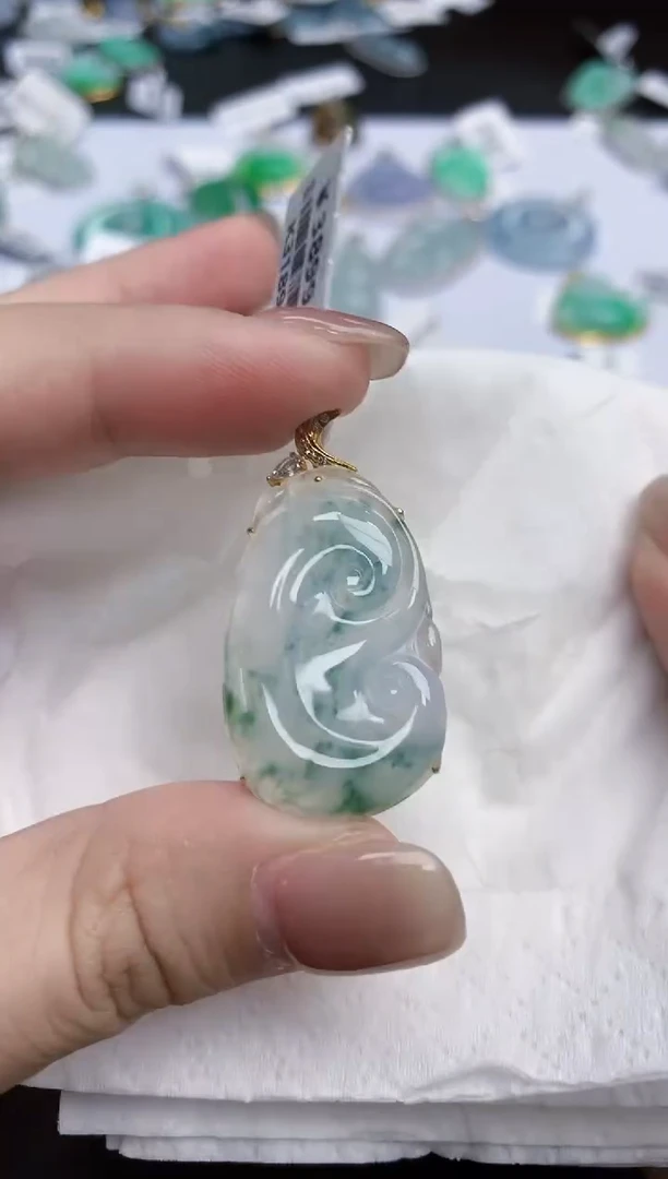 【闪购商品】翡翠颈饰18K金镶嵌天然缅甸翡翠A货