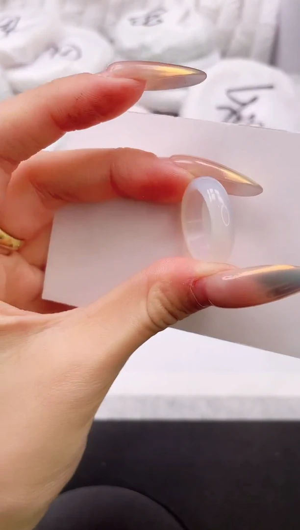 【闪购商品】石英质玉手镯未镶嵌素圈戒指白