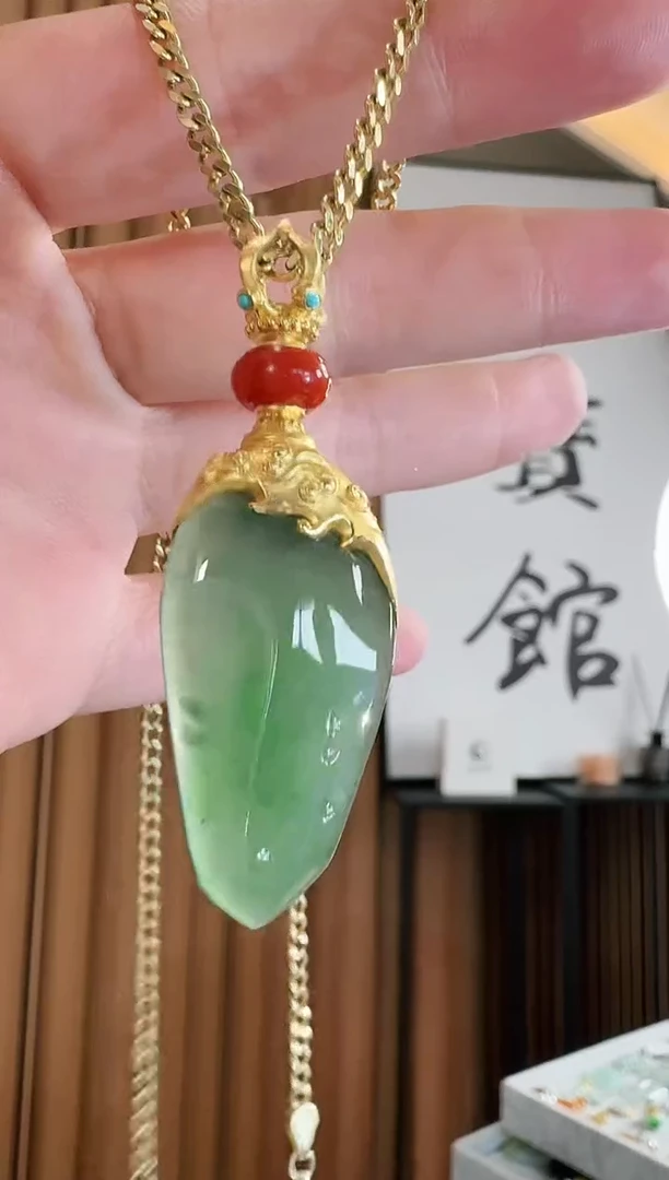 吊坠(不含链)18K金镶嵌翡翠吊坠