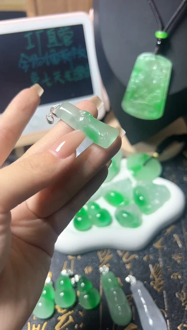 颈饰未镶嵌翡翠所见即所得，一图一物