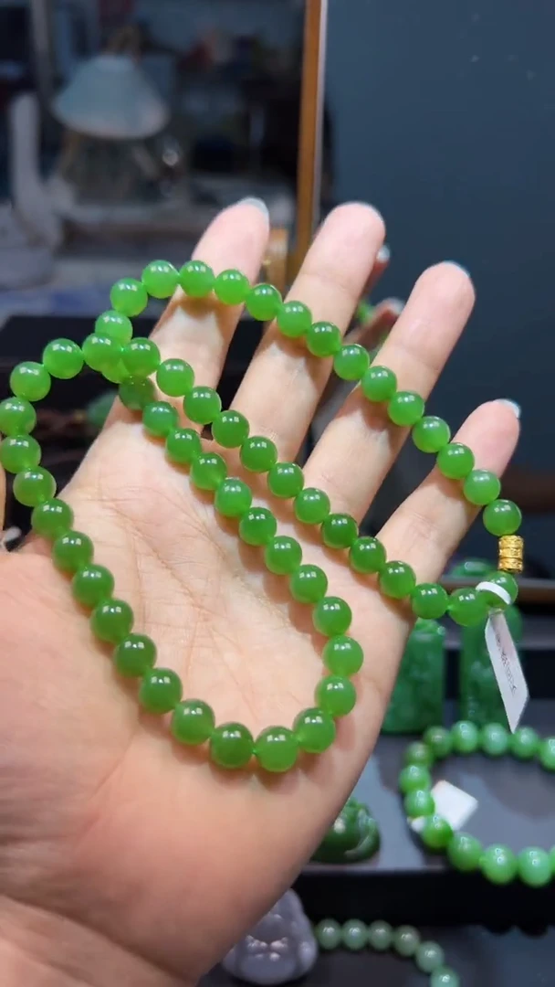 和田玉（碧玉）未镶嵌颈饰1