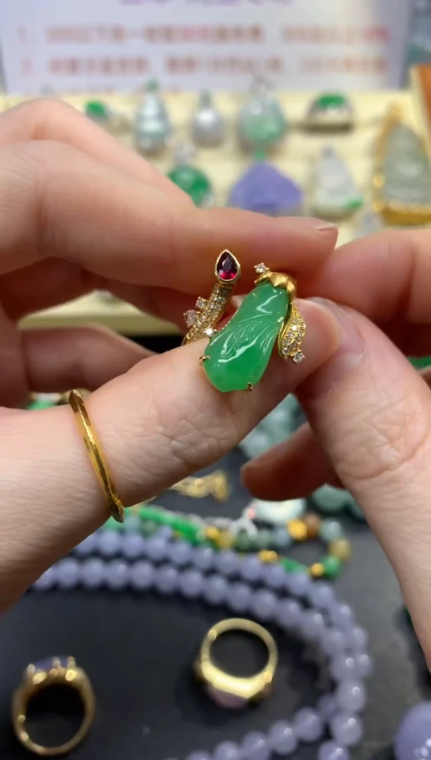 18K金镶嵌戒指翡翠戒指|10800+1080