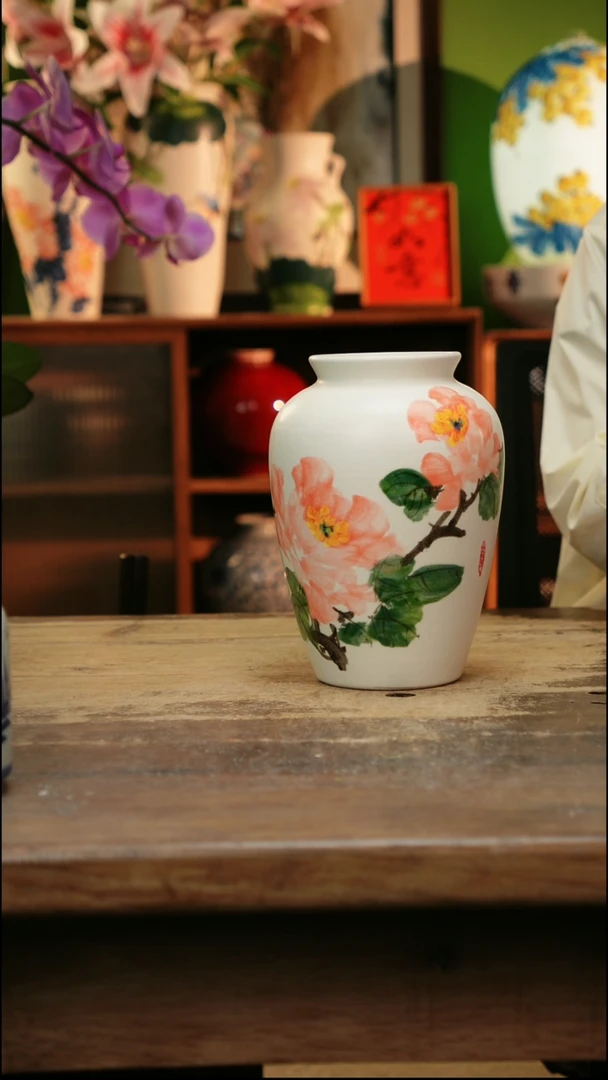 摆件 景德镇纯手工釉下彩精品花瓶