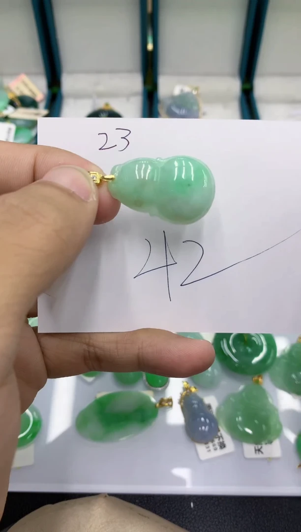 颈饰未镶嵌翡翠1111111111