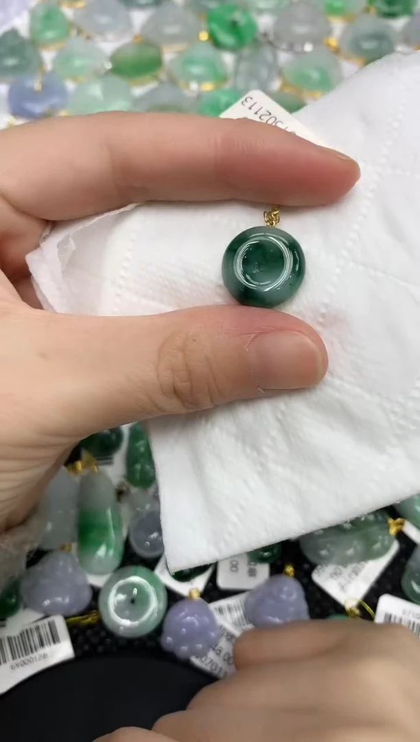 颈饰18K金镶嵌翡翠111111111111