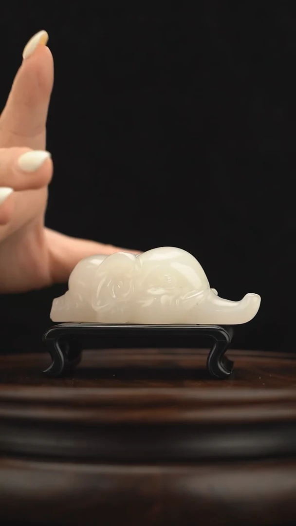 玉【小吉象】天然玉石摆件笔搁创意摆件