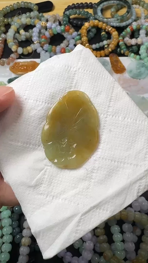 翡翠未镶嵌颈饰【闪购商品】 天然翡翠