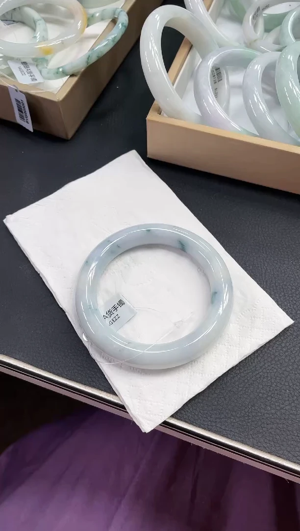 未镶嵌手镯翡翠天然A货翡翠手镯（圈口56-58）