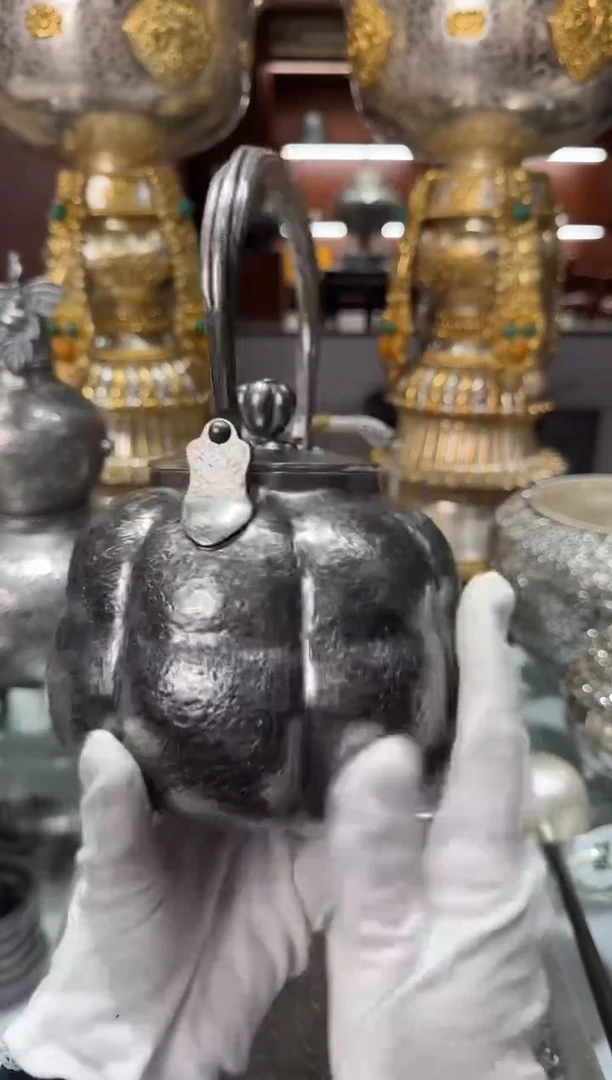 ?****播足银精工手工熏色南瓜立筋提梁烧水壶