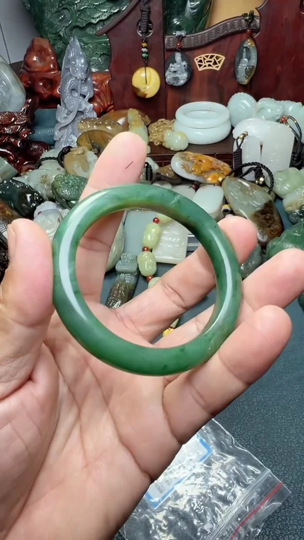 和田玉未镶嵌把件60