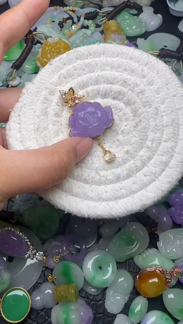 颈饰未镶嵌翡翠缅甸翡翠吊坠