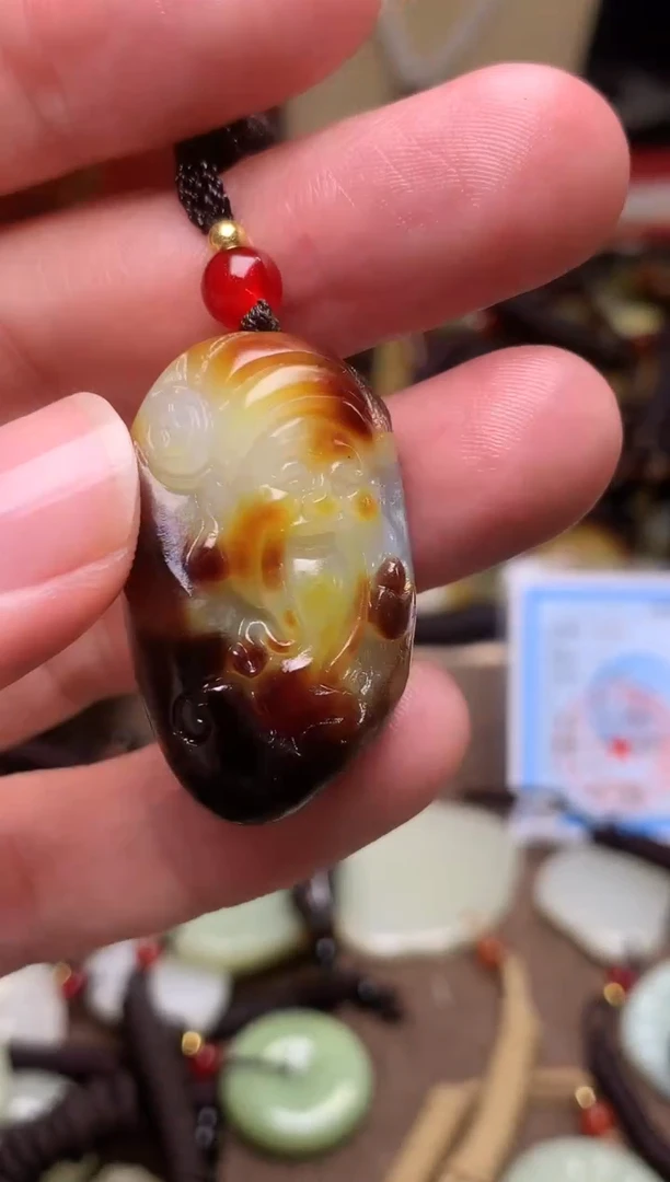 颈饰未镶嵌和田玉新疆料青海料清水和田玉吊坠