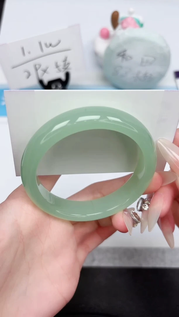 石英质玉手镯未镶嵌254-58