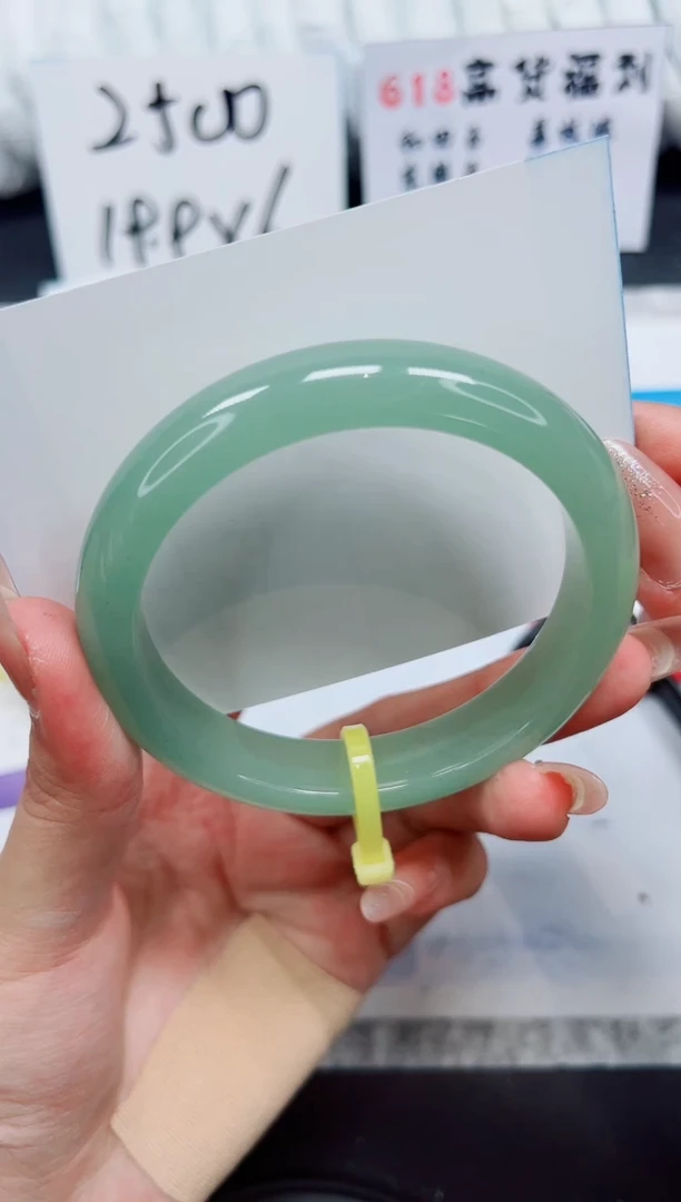 石英质玉手镯未镶嵌D125-62.7