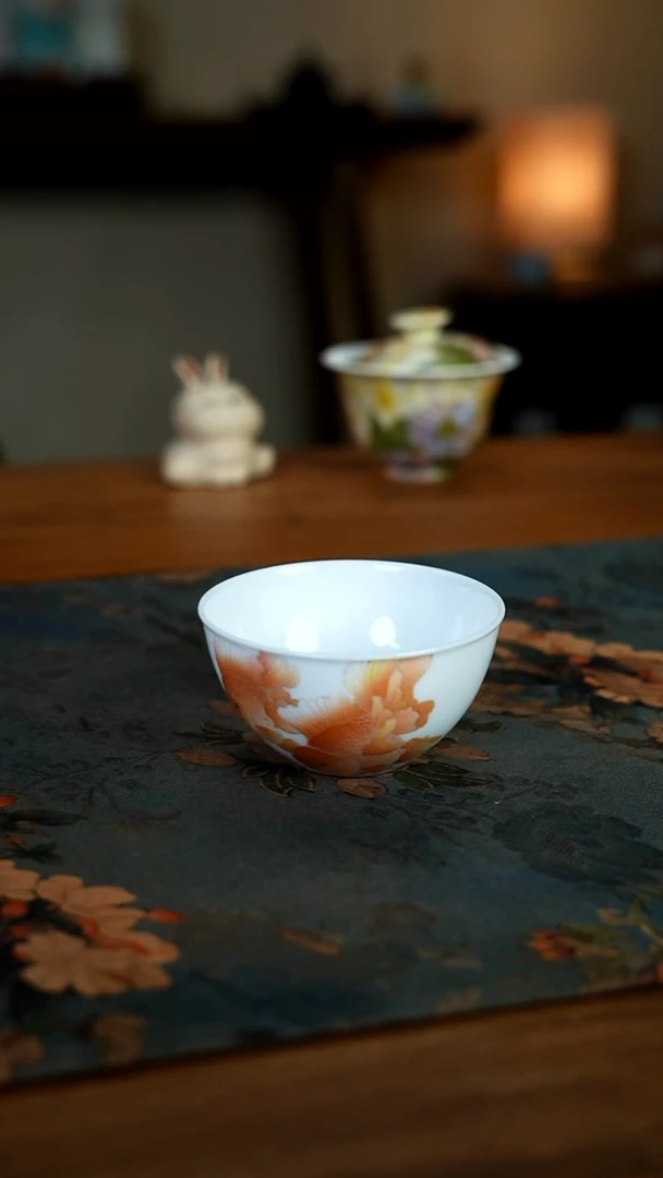 陶瓷一一一八-二四六