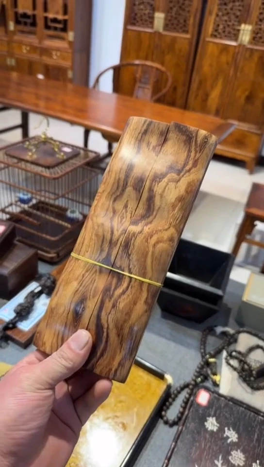【闪购商品】花梨木类老油梨镇尺链接