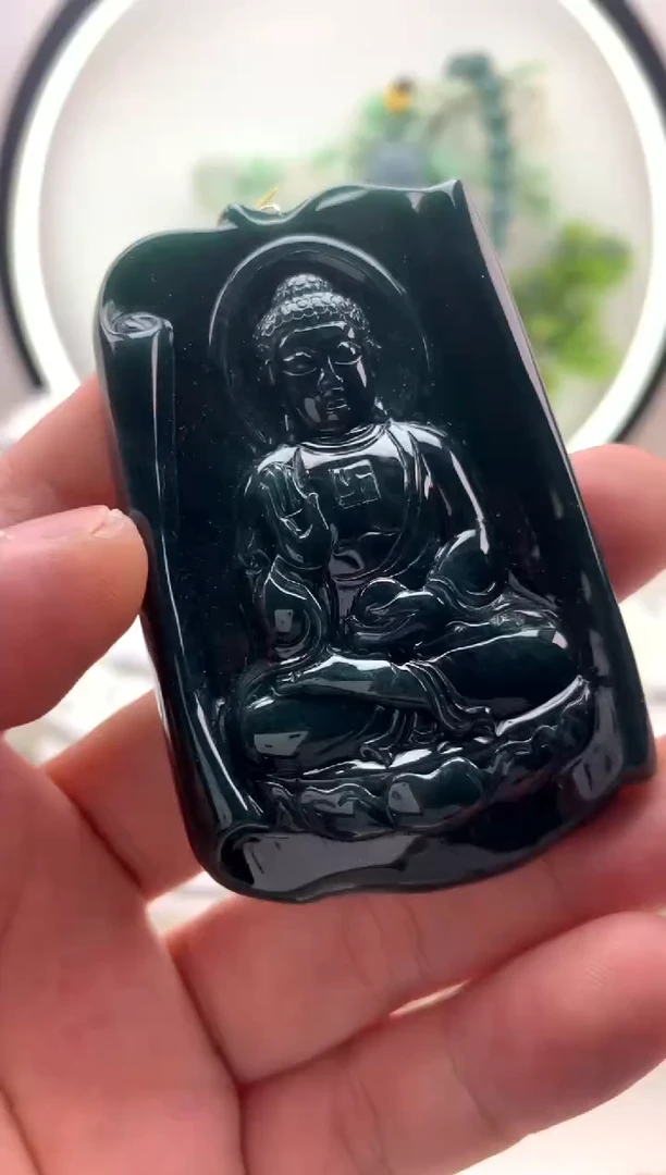 翡翠未镶嵌颈饰阿弥陀佛