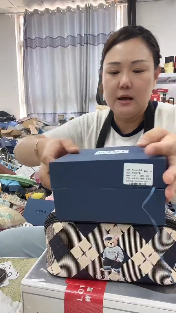 牦牛剖层皮革琪老板女包1号店超好看发图片款手链