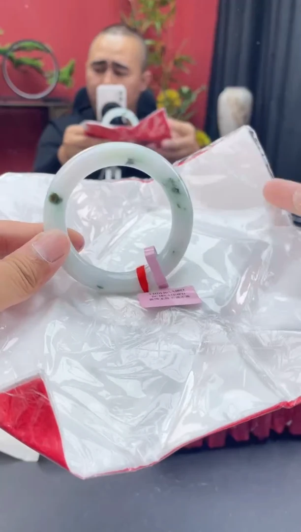 未镶嵌手镯翡翠9